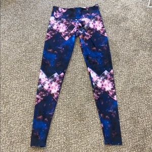 Onzie galaxy leggings size xs bandier